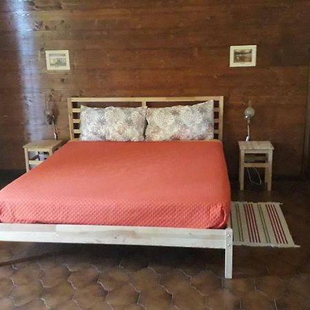 Tana Dell'Elfo B&B Гави Экстерьер фото