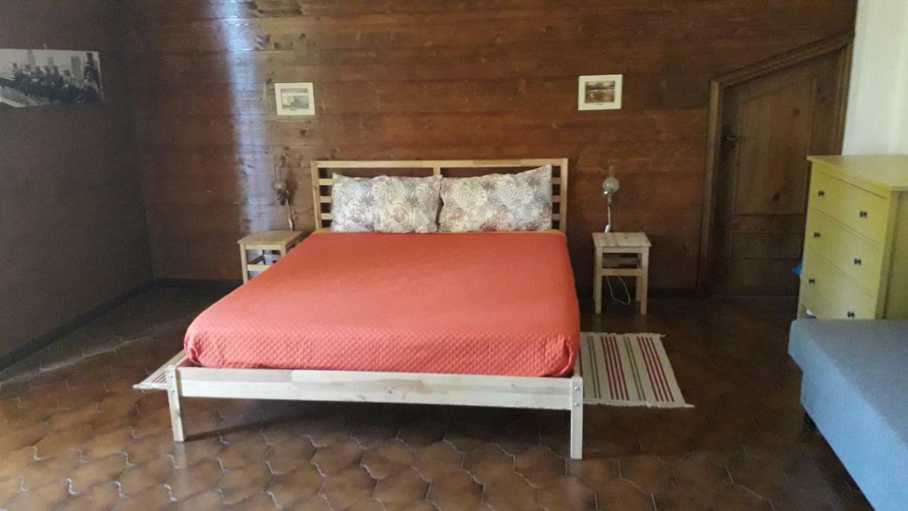 Tana Dell'Elfo B&B Гави Экстерьер фото
